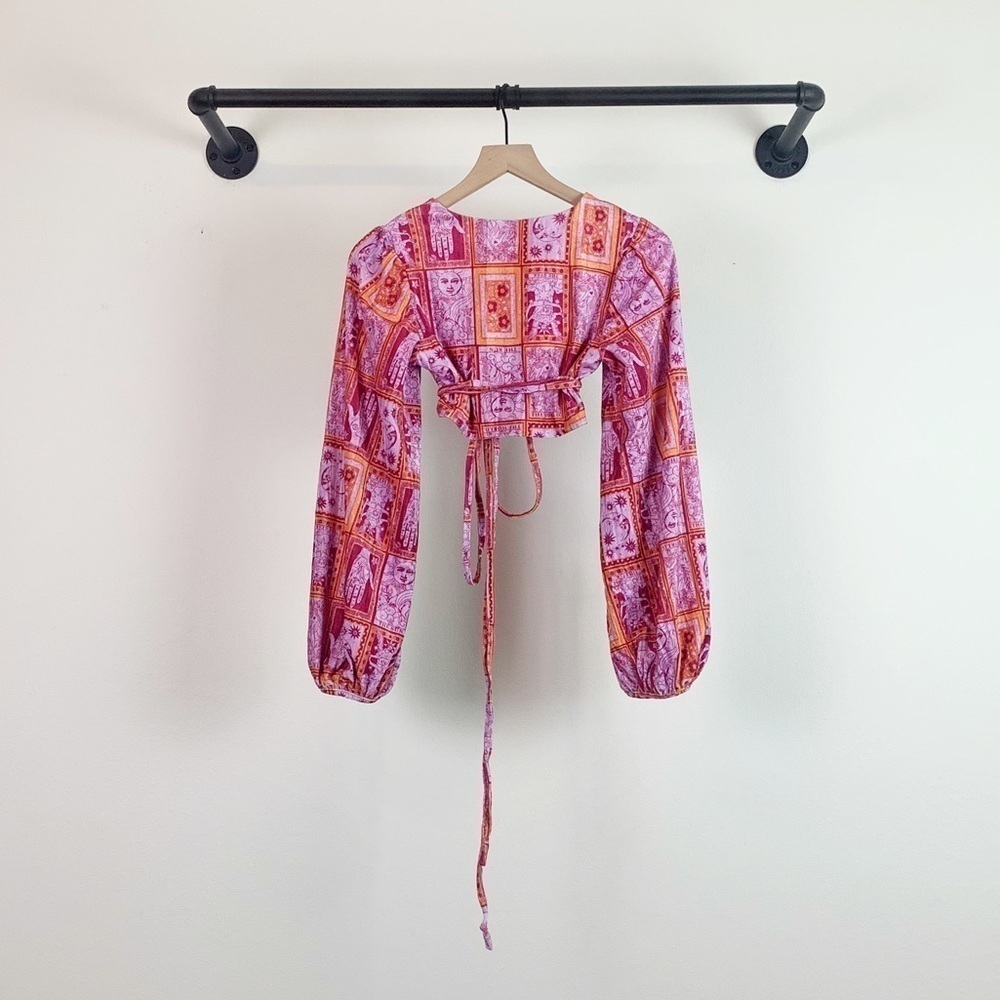 NWT Urban Outfitters Florentina Cropped Floral Velvet Wrap Top - Picture 7 of 7